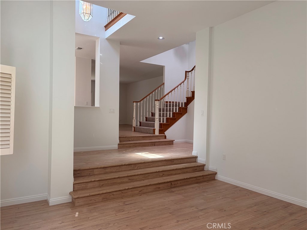 2664 Woodbury Property Photo 9