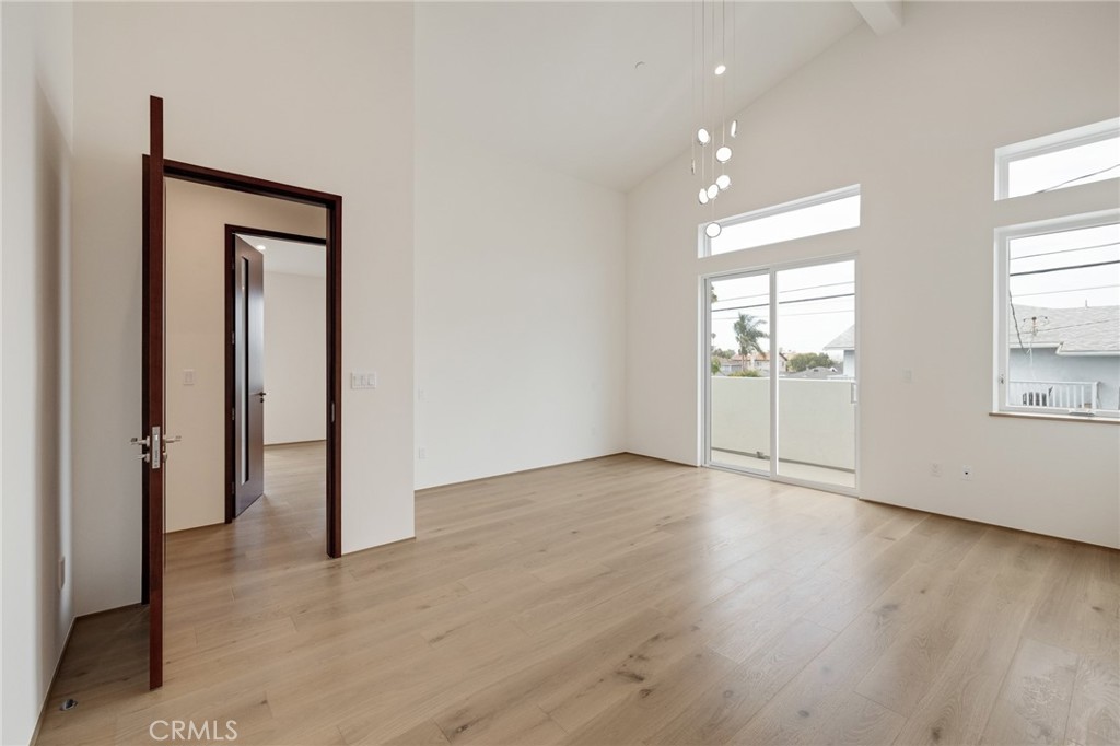2413 Curtis Avenue B Property Photo 29