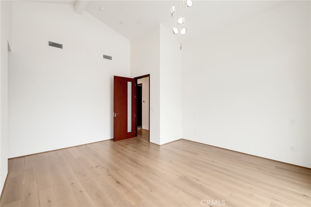 2413 Curtis Avenue B Property Photo 30