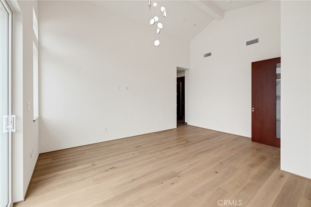 2413 Curtis Avenue B Property Photo 48