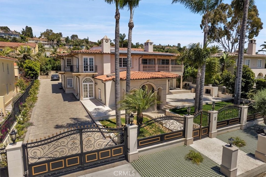 1548 Via Martinez Property Photo 66