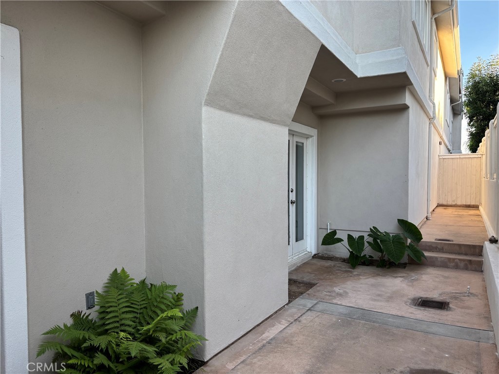 1712 Clark Lane A Property Photo 10