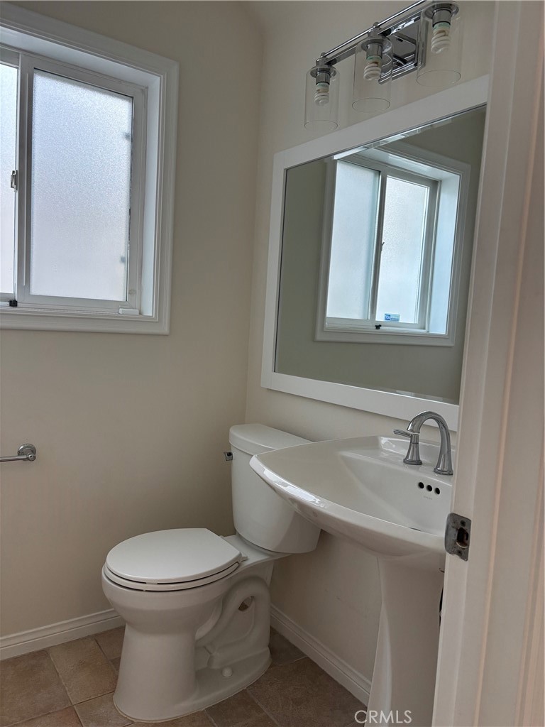 1712 Clark Lane A Property Photo 11