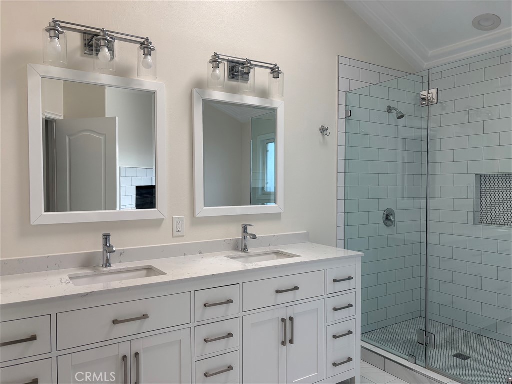 1712 Clark Lane A Property Photo 23