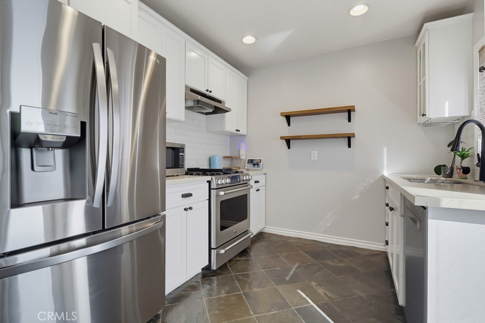 376 Orizaba Avenue Property Photo 23