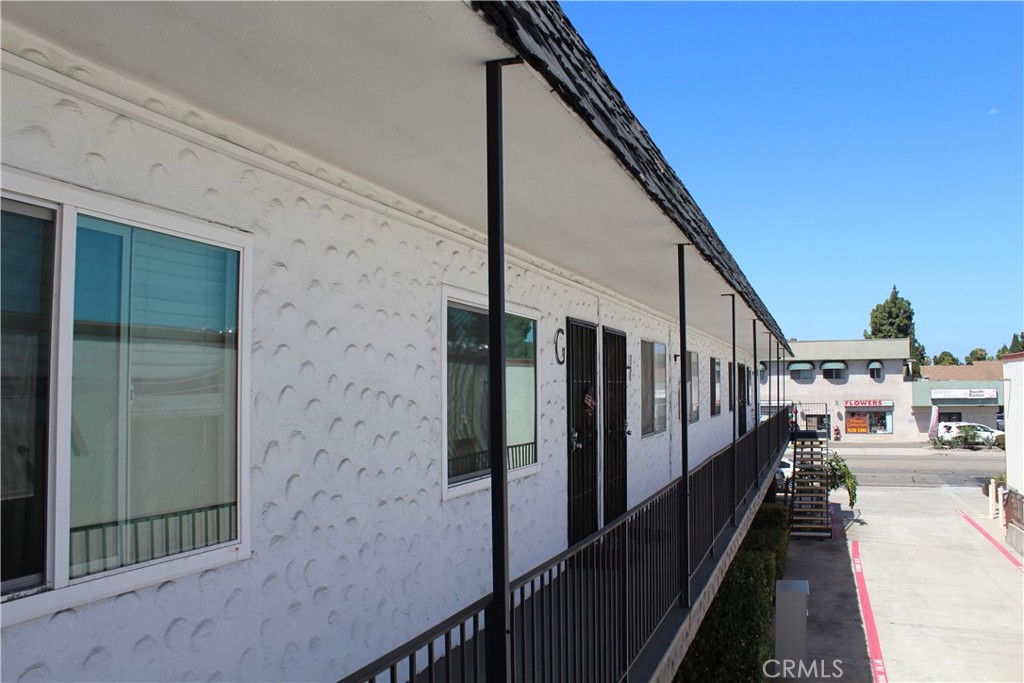 1225 3rd Property Photo 3