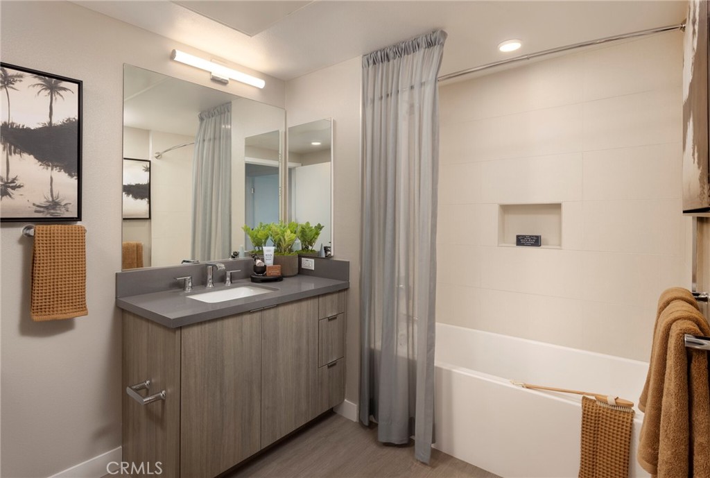 511 S Harbor 728 Property Photo 8