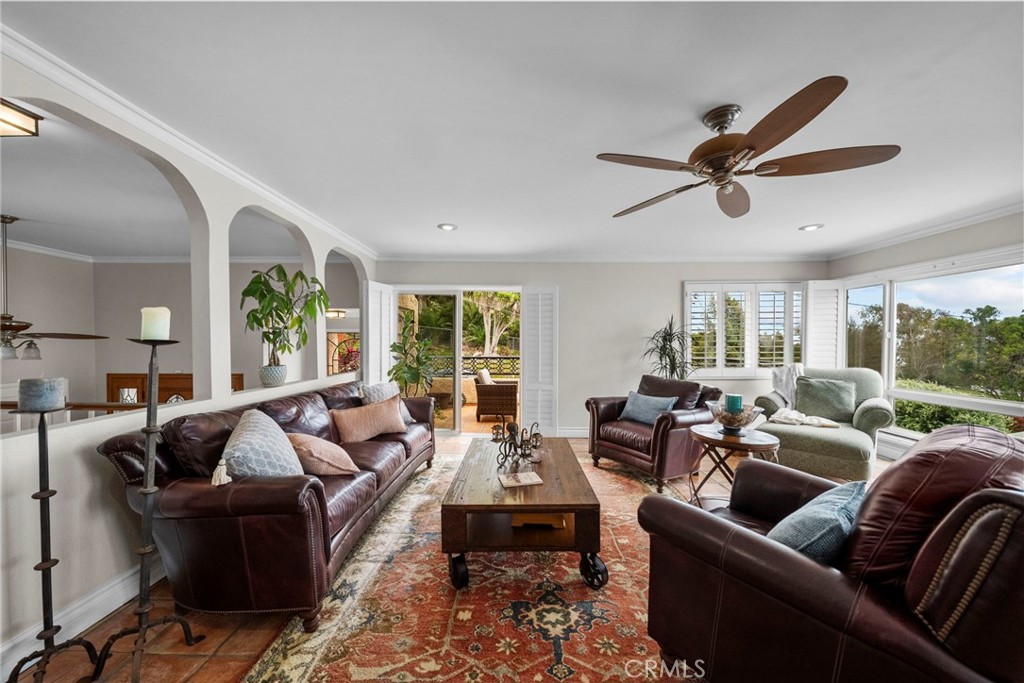 3631 Roxbury Property Photo 6