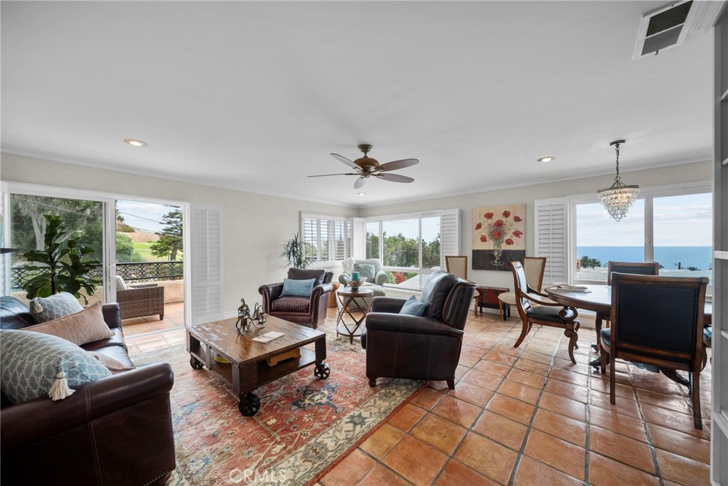 3631 Roxbury Property Photo 7