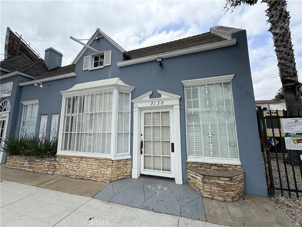 3130 W Manchester Boulevard Property Photo 1