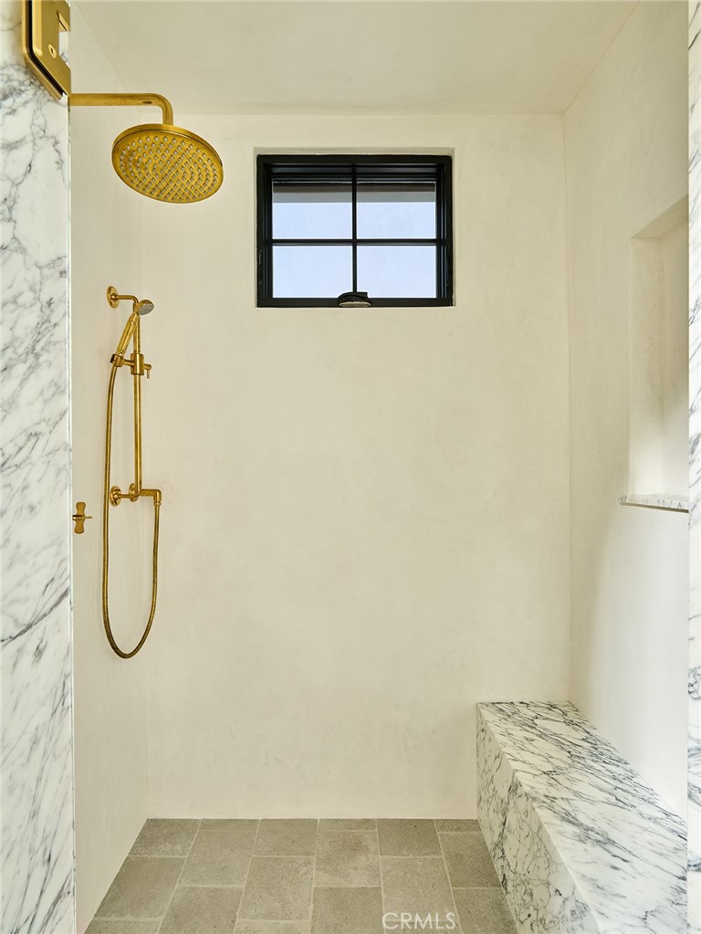 409 Bayview Drive Property Photo 29