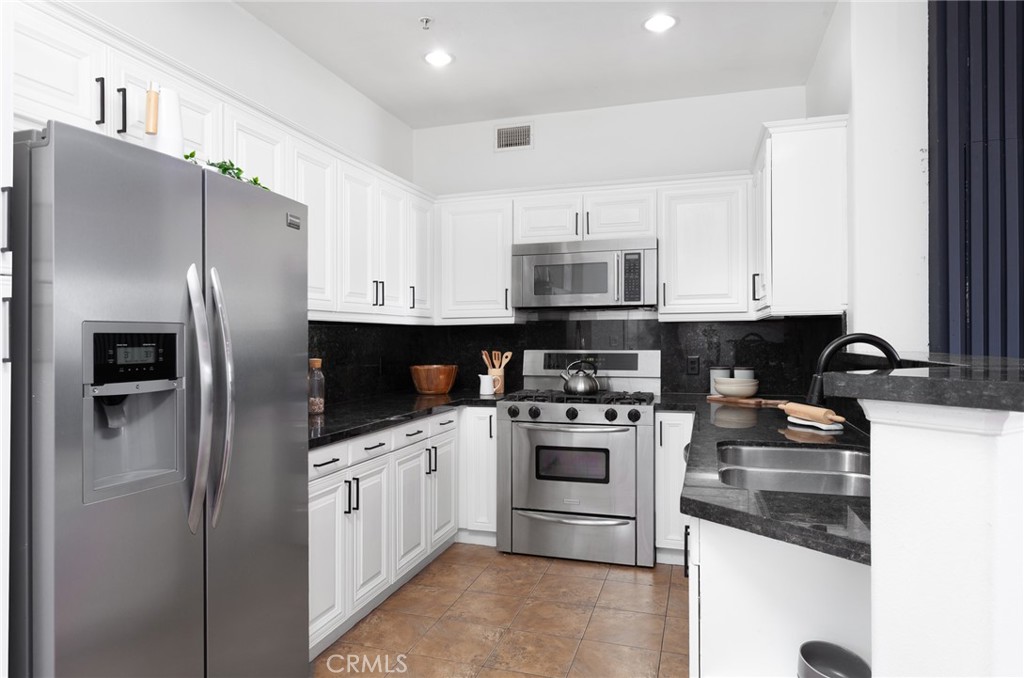 3750 Santa Rosalia Drive 207 Property Photo 2