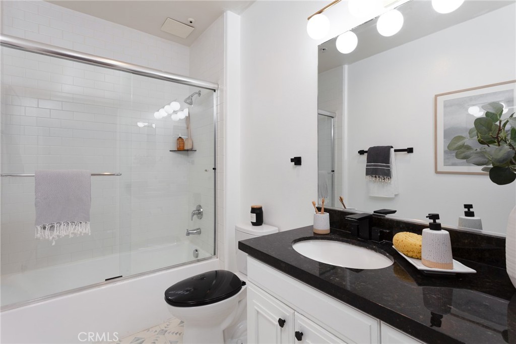 3750 Santa Rosalia Drive 207 Property Photo 10