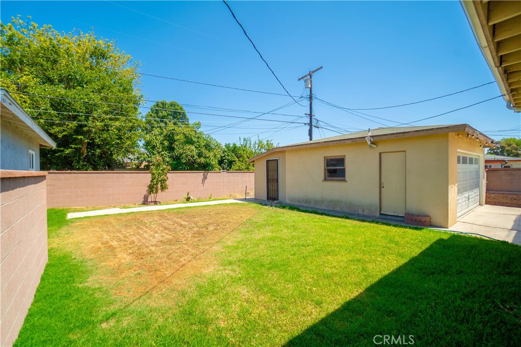 1208 S Stoneacre Property Photo 25