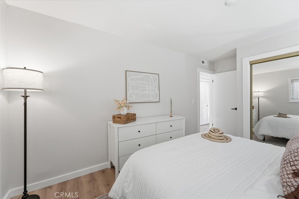 2305 Rockefeller B Property Photo 11