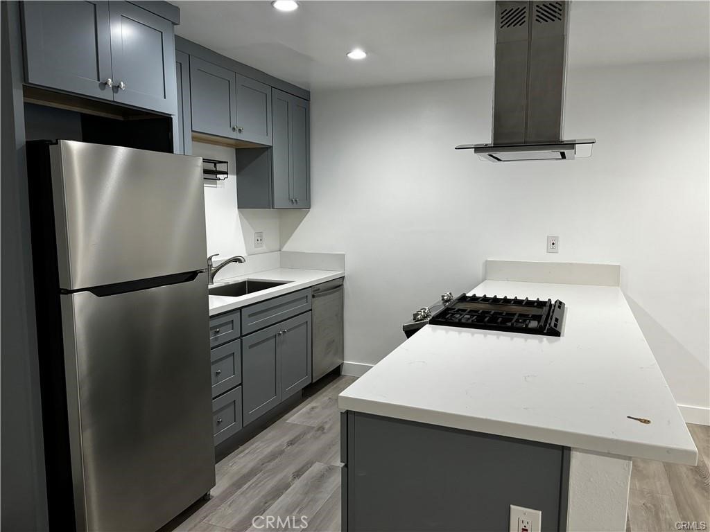 1020 E Broadway Property Photo 4