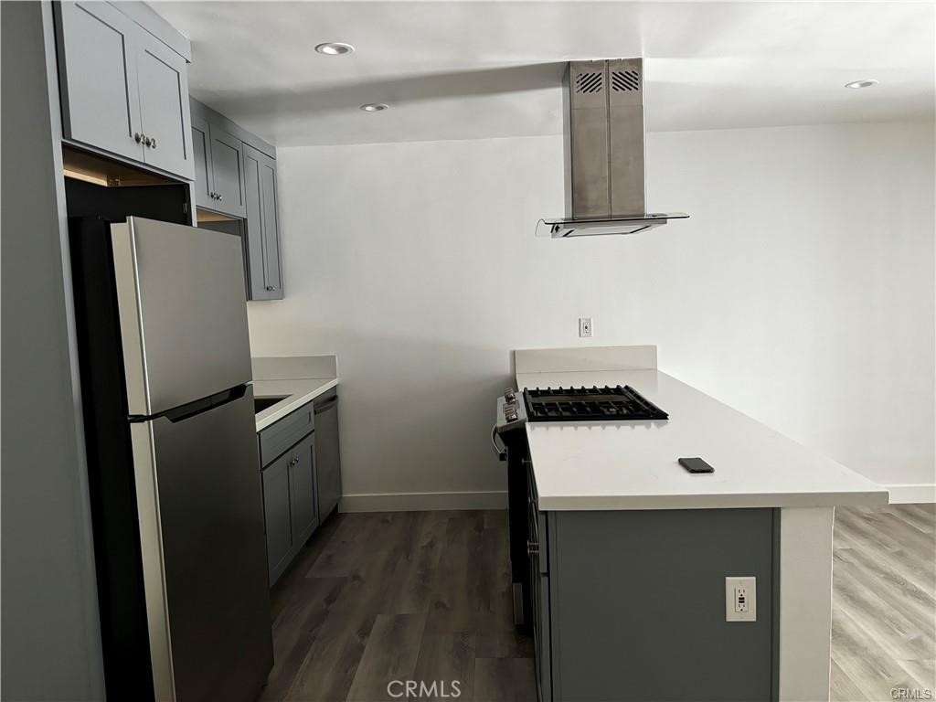 1020 E Broadway Property Photo 8