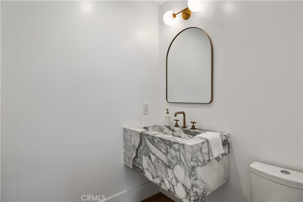 745 35th Street Property Photo 16