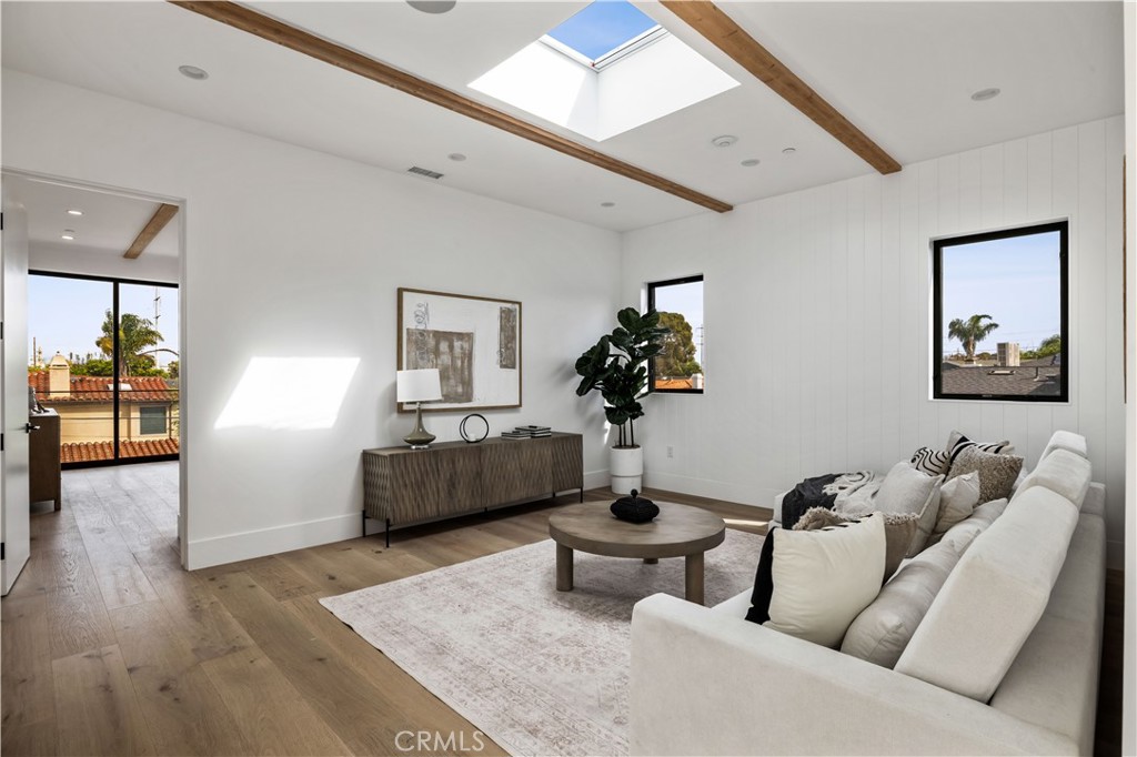 745 35th Street Property Photo 18