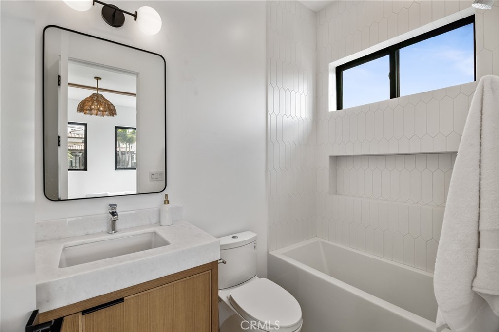 745 35th Street Property Photo 29