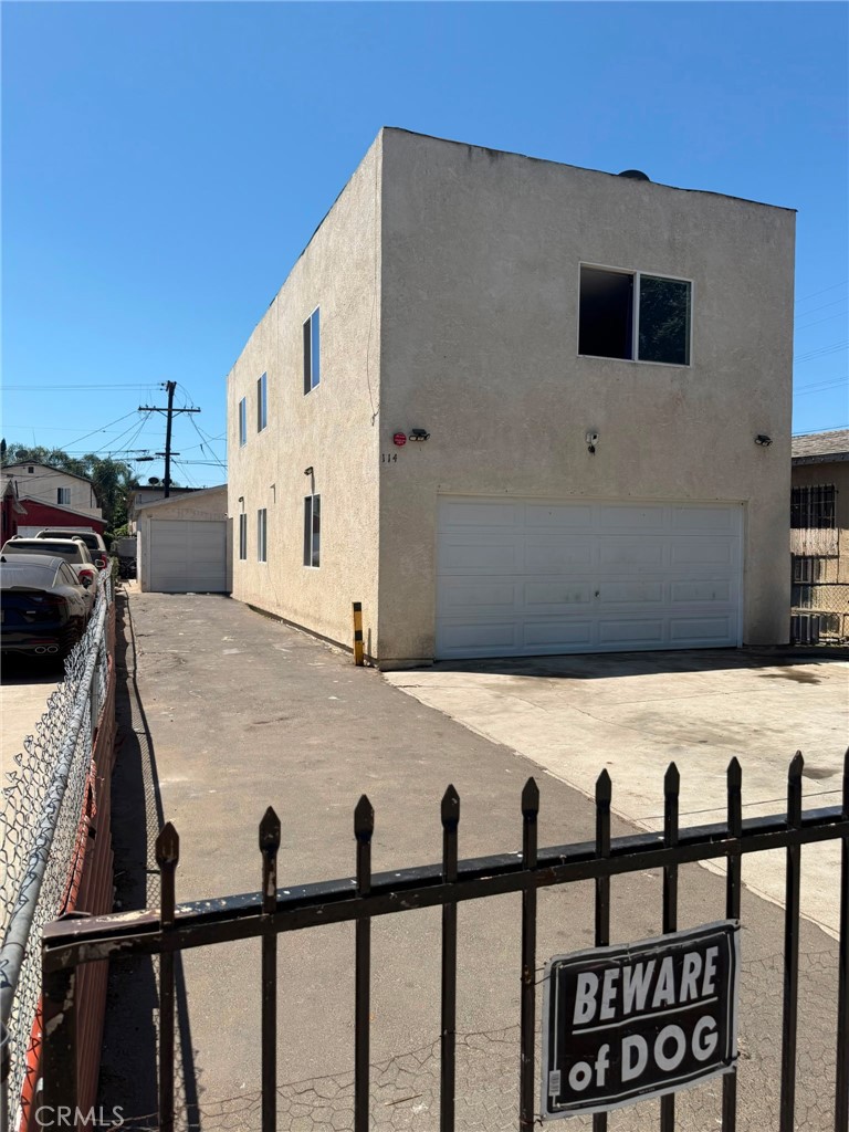 112 95th St Property Photo 1