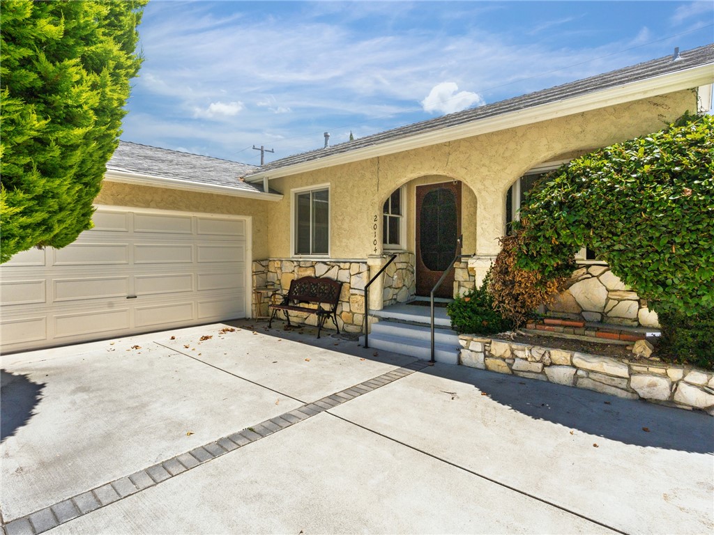 20104 Entradero Avenue Property Photo 4