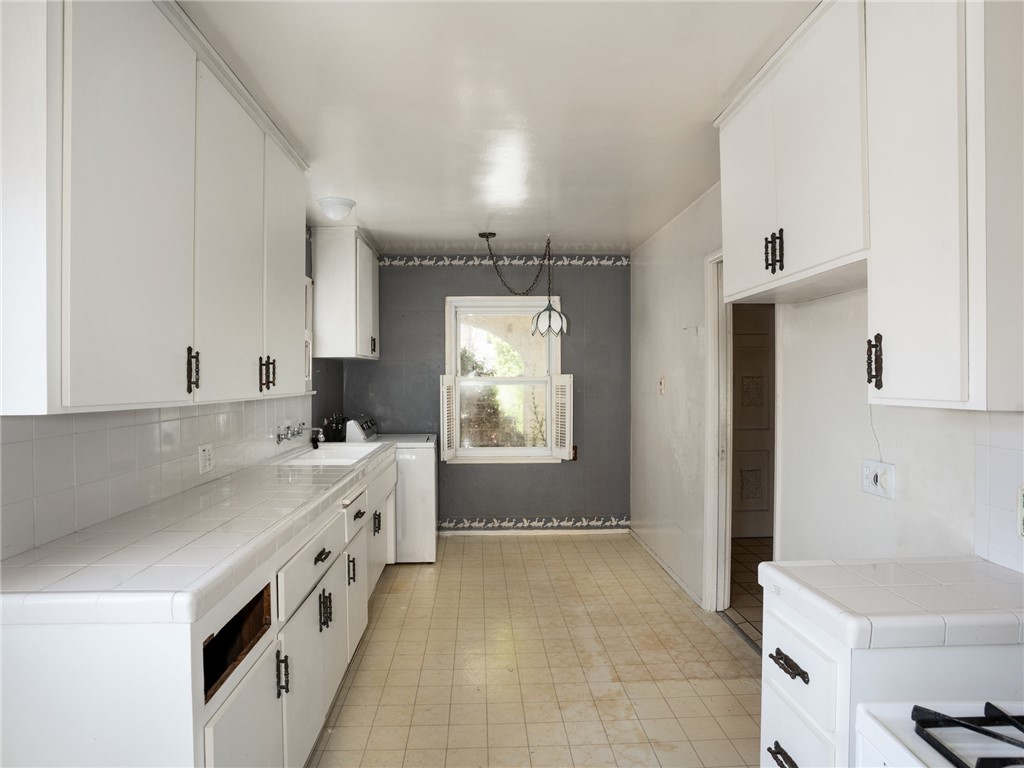 20104 Entradero Avenue Property Photo 14