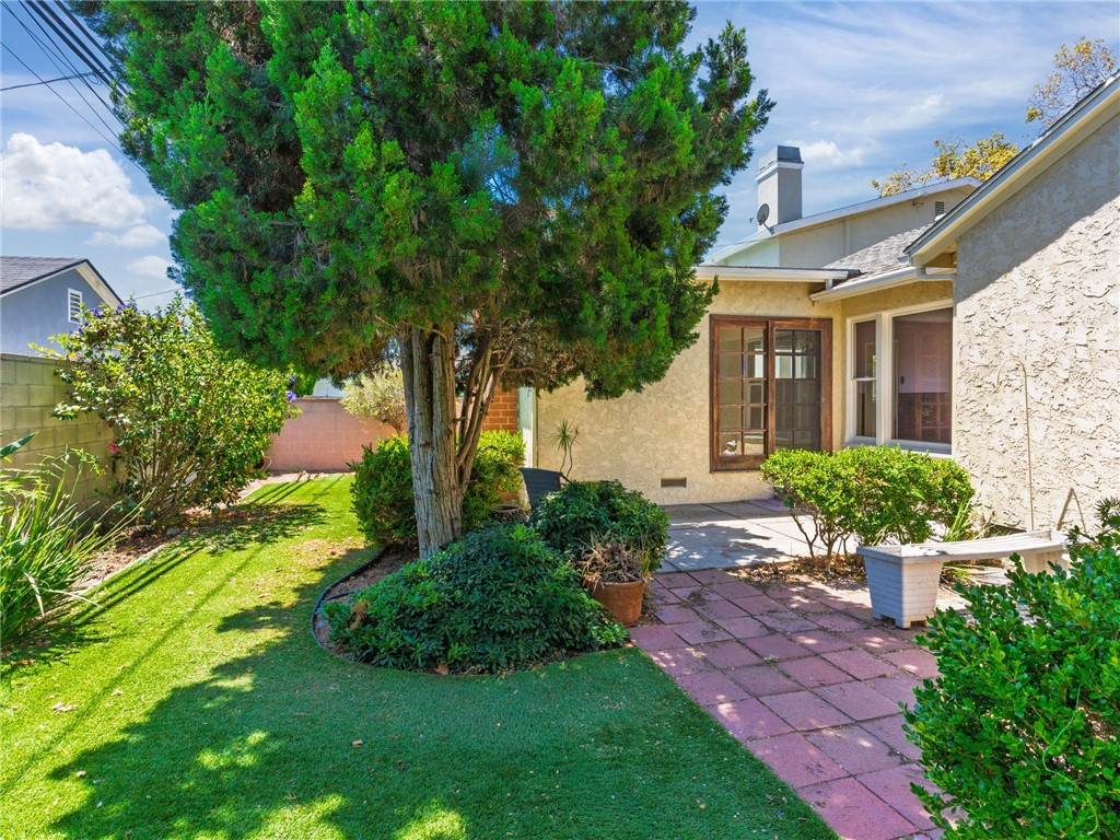 20104 Entradero Avenue Property Photo 23