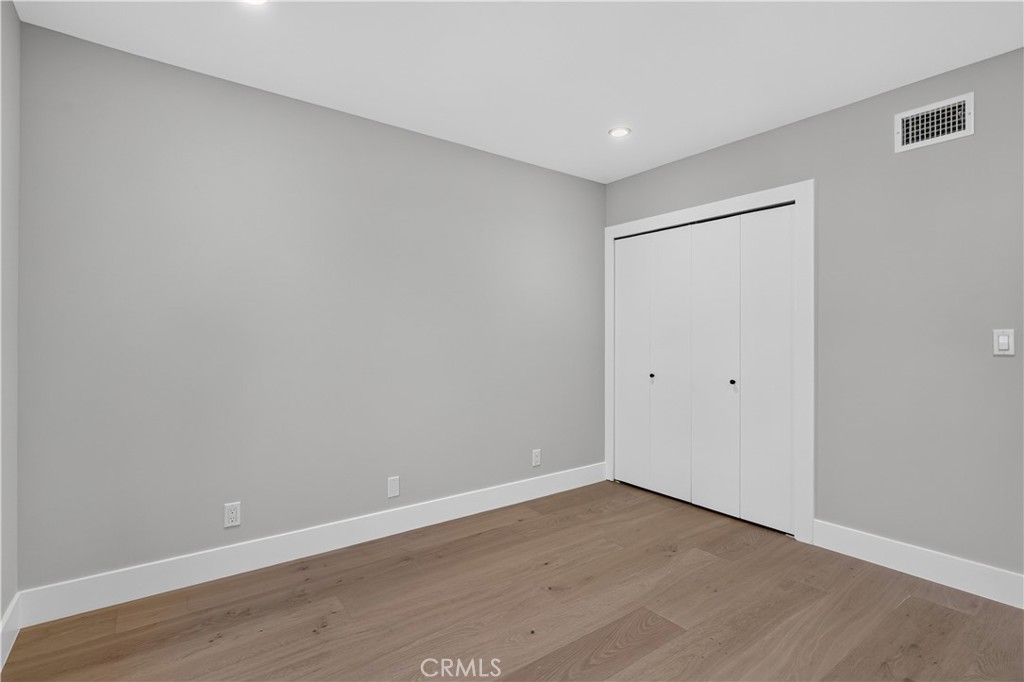 5630 Sunmist Property Photo 24