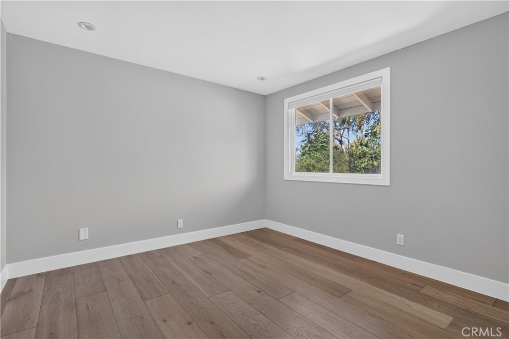 5630 Sunmist Property Photo 44