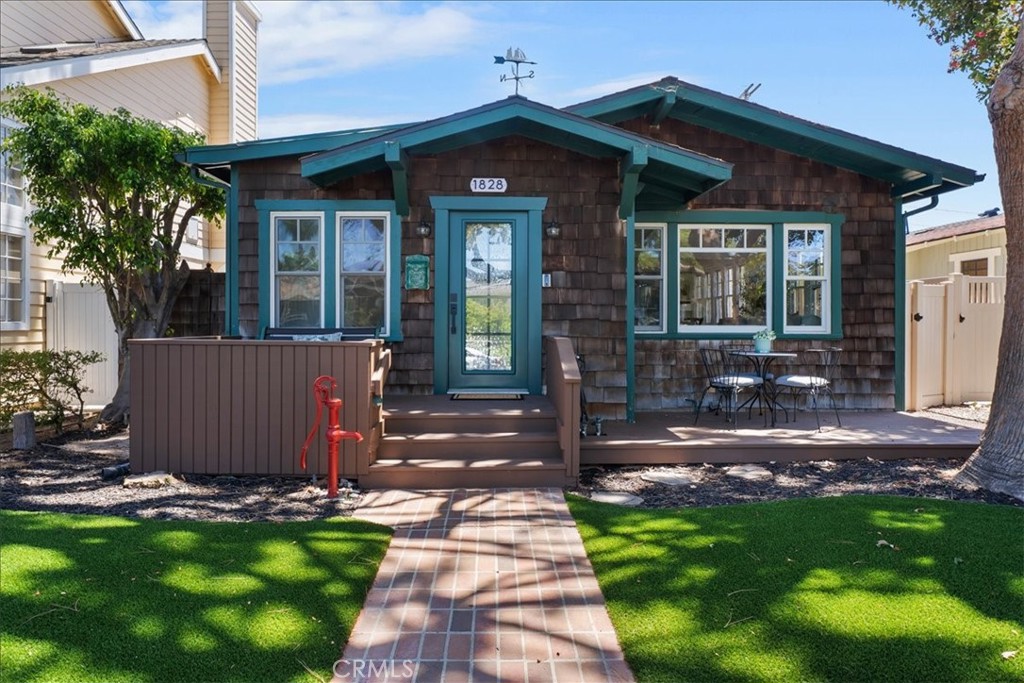 1828 Andreo Property Photo 1