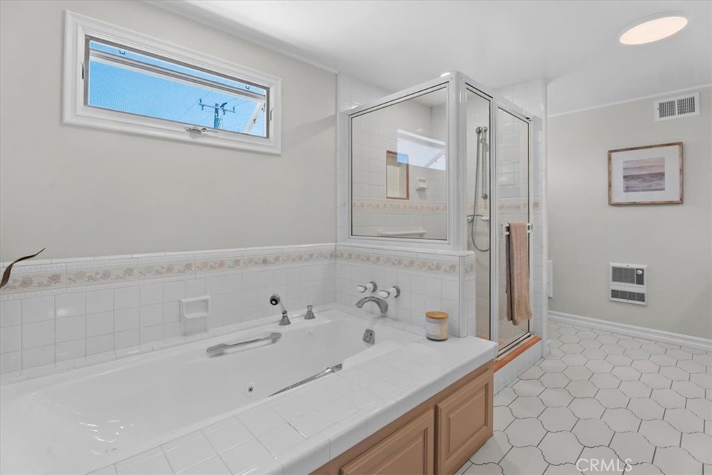 1828 Andreo Property Photo 25