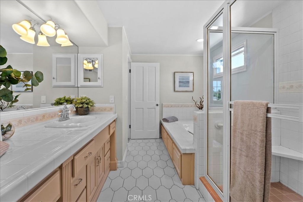 1828 Andreo Property Photo 26