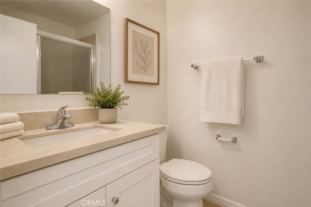 855 Victor Avenue 217 Property Photo 13