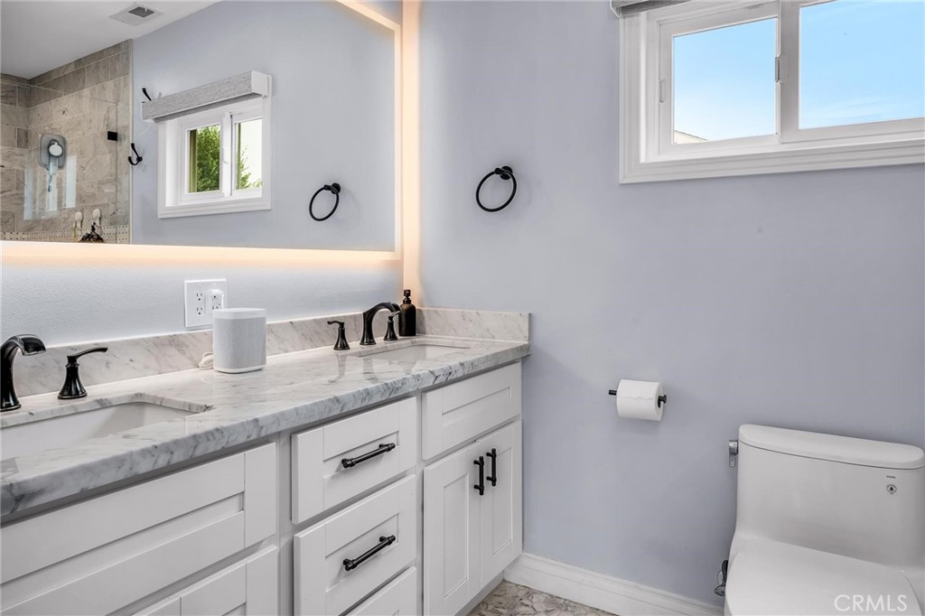 861 Sheldon Street Property Photo 15