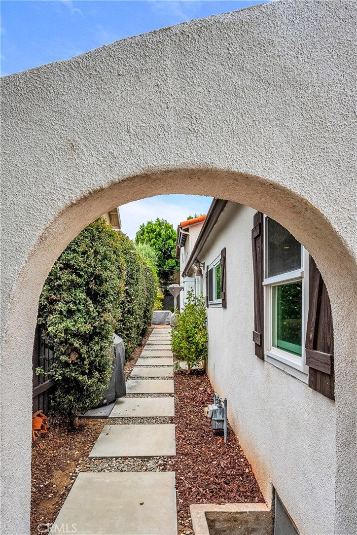 861 Sheldon Street Property Photo 19
