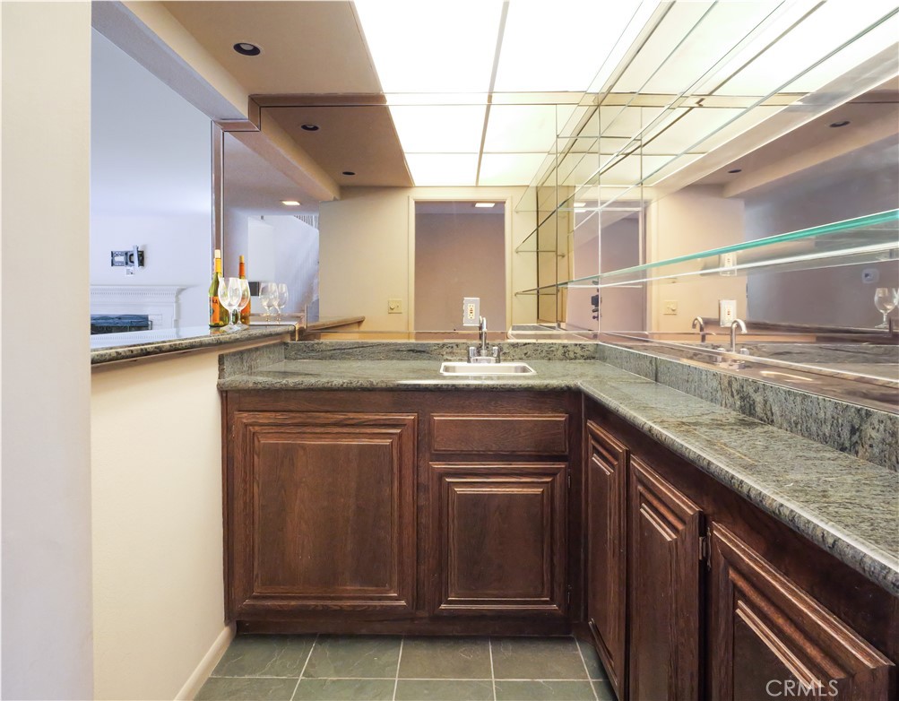 5465 Valley View Property Photo 17