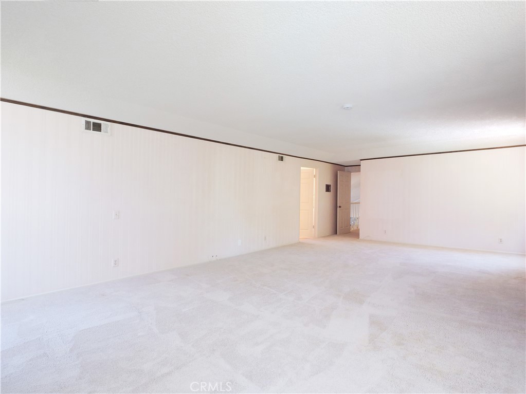 5465 Valley View Property Photo 19
