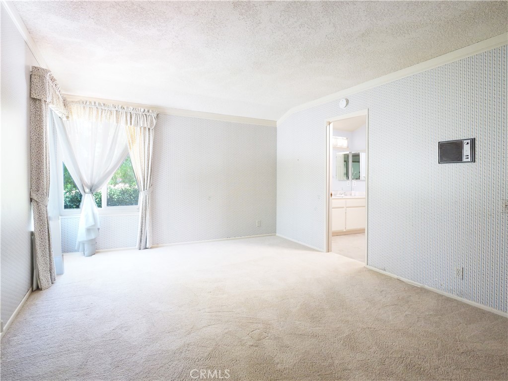 5465 Valley View Property Photo 26