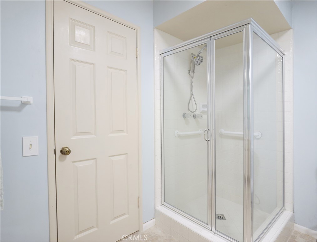 5465 Valley View Property Photo 28