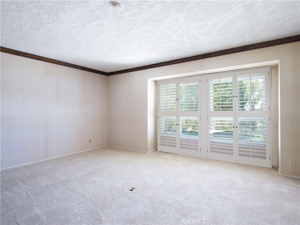 5465 Valley View Property Photo 29