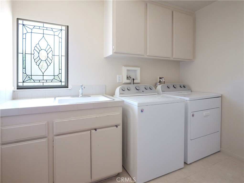 5465 Valley View Property Photo 34