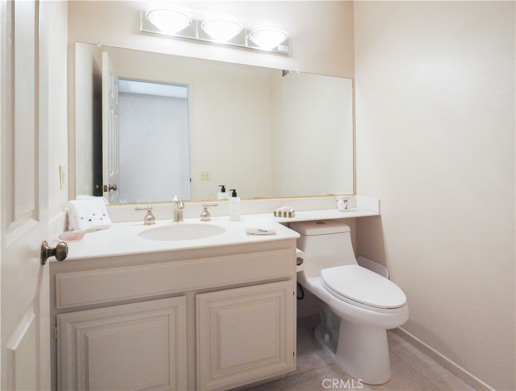 5465 Valley View Property Photo 35