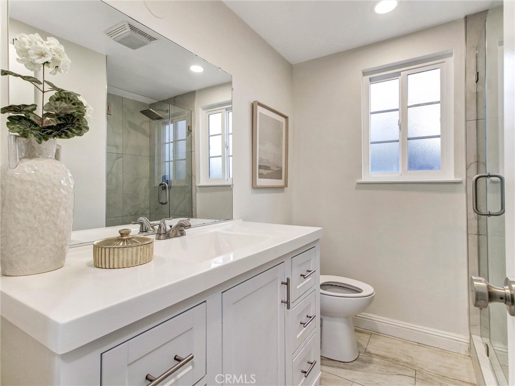 1832 E Turmont Property Photo 12