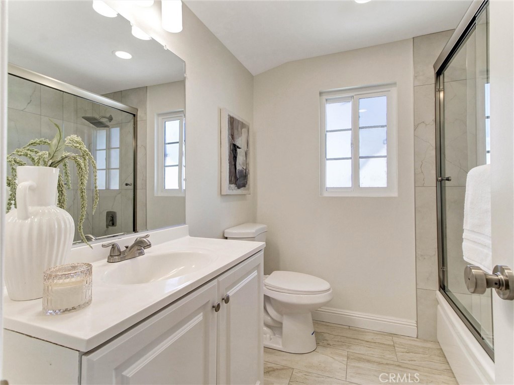 1832 E Turmont Property Photo 13