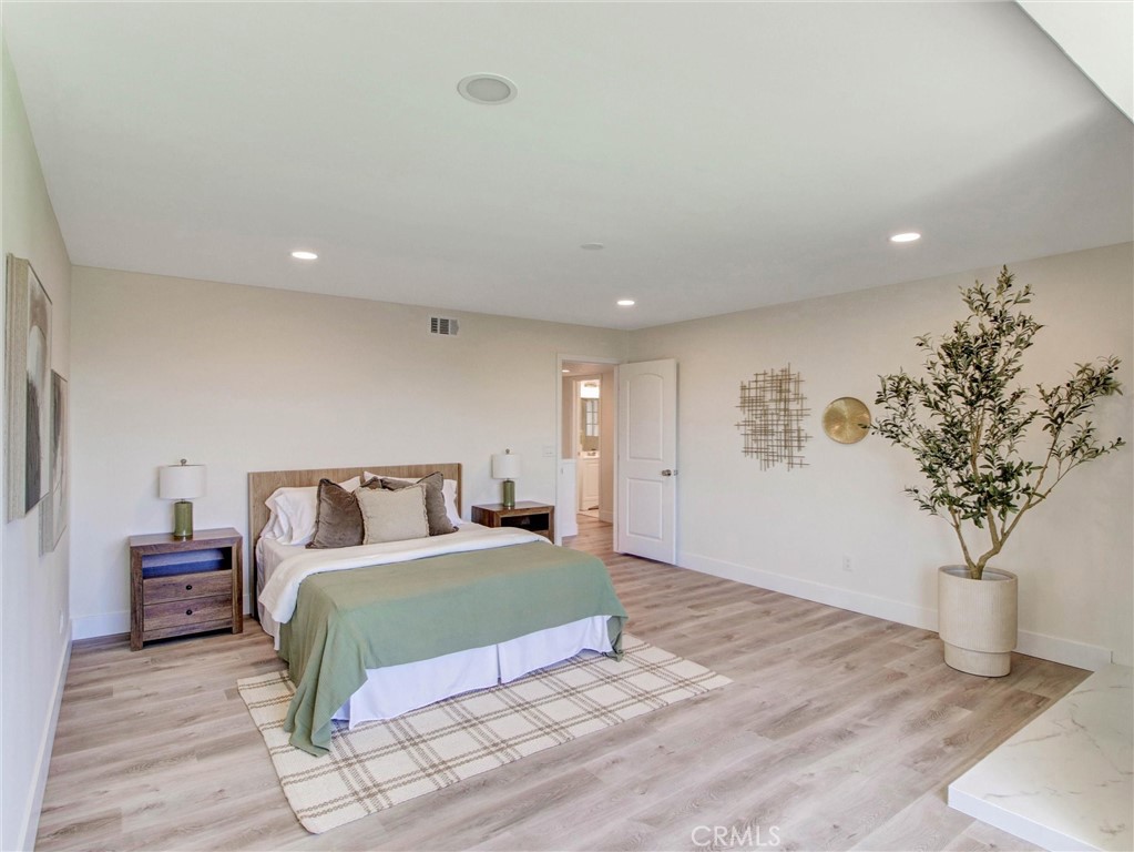 1832 E Turmont Property Photo 16