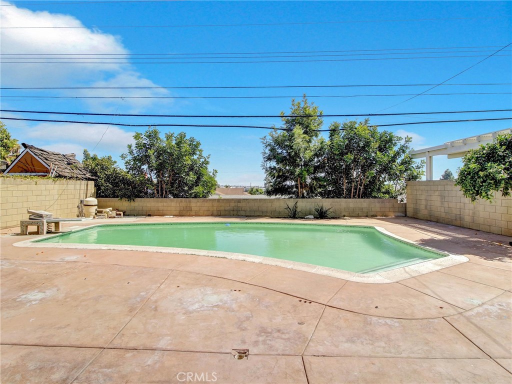 1832 E Turmont Property Photo 17