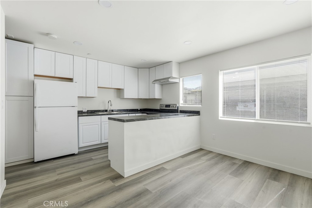 702 Walnut Street 6 Property Photo 8