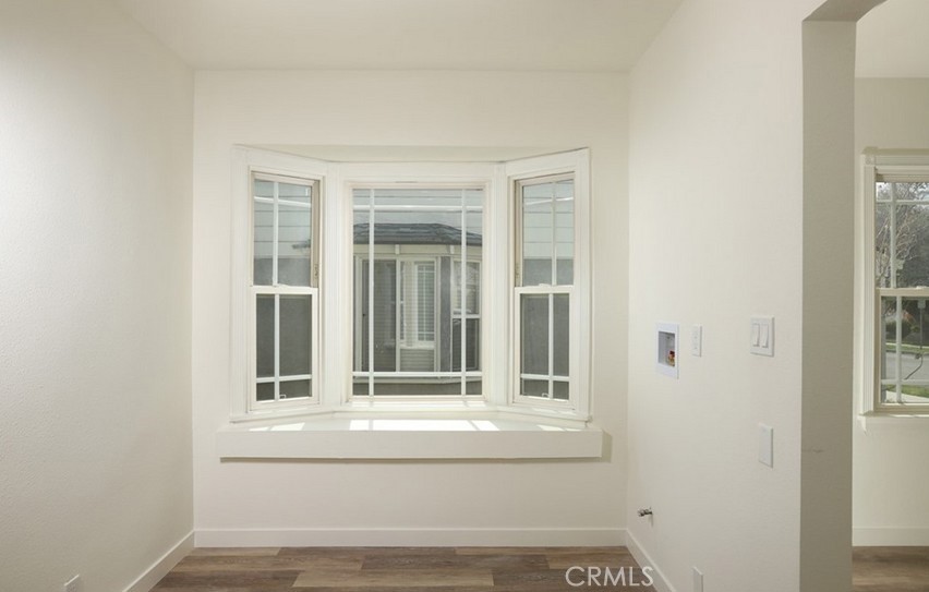 1004 W Clark Property Photo 11