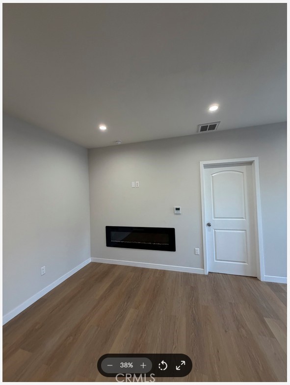 1004 W Clark Property Photo 17